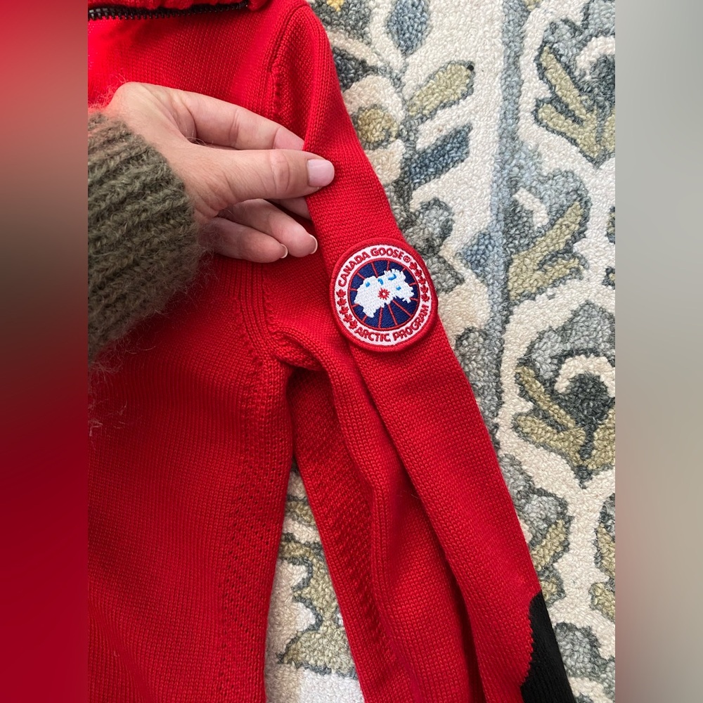 Canada Goose wool thermal sweater S